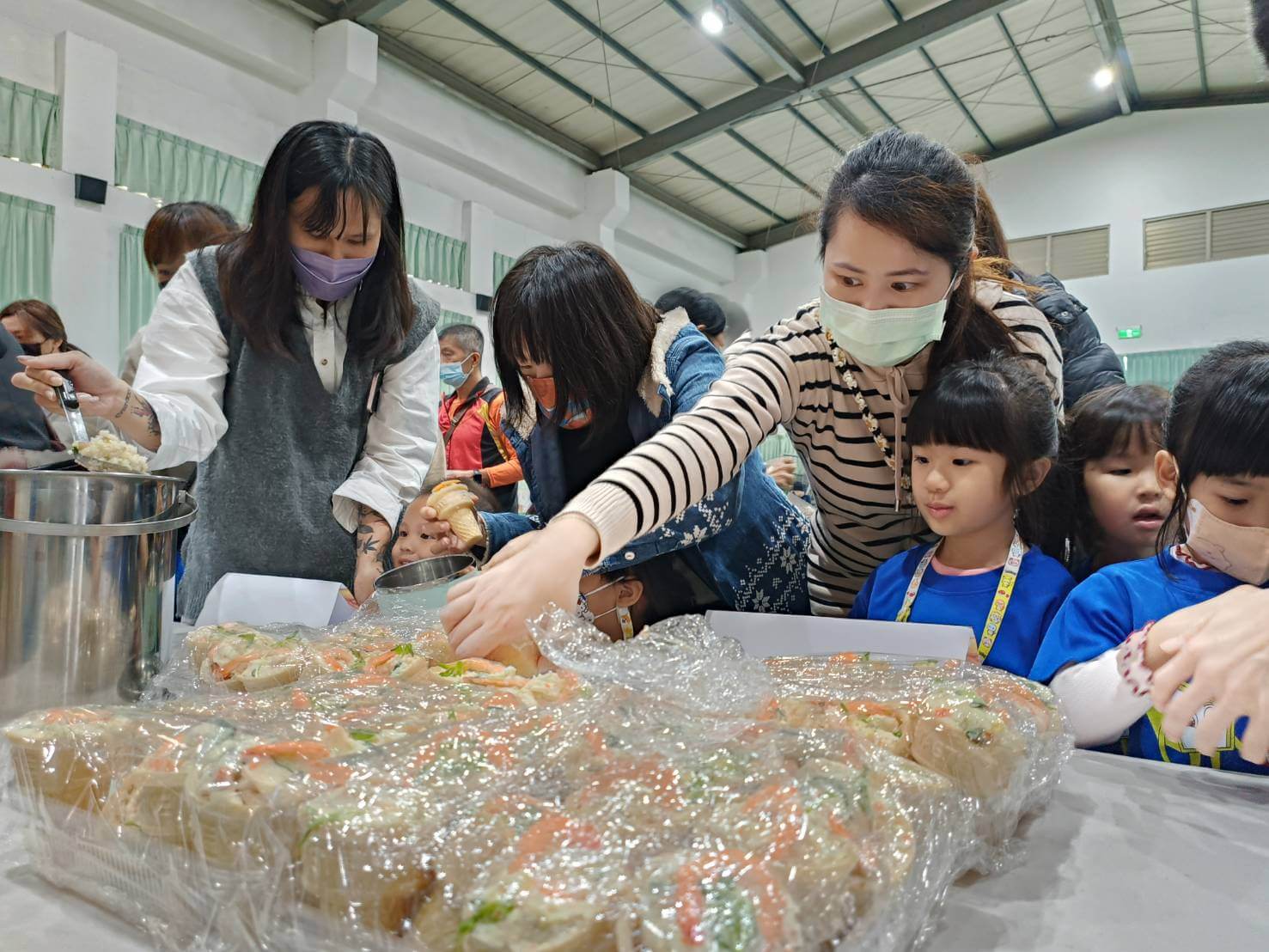 柏村國小幼兒園  歲末做「菜頭圓」  推廣東半島美食文化