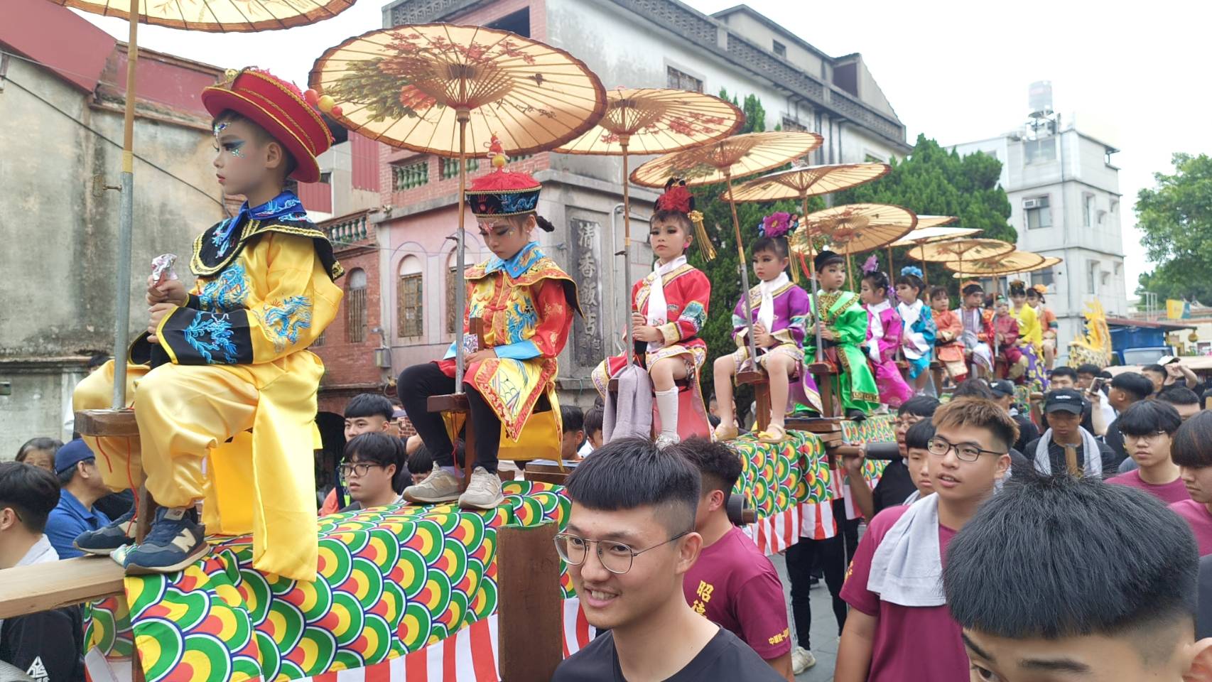 金門天震堂恭祝浯島邑主城隍爺慶賀團500人封街繞境