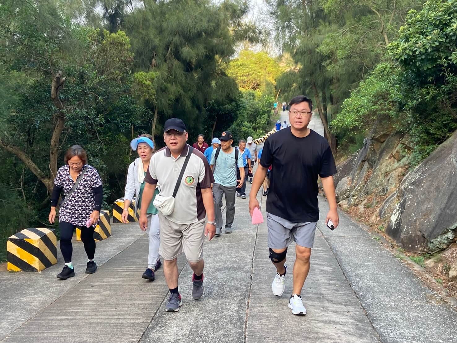 慶93，鑄軍魂，共赴登山之旅—金門地區舉辦退役軍人登山活動